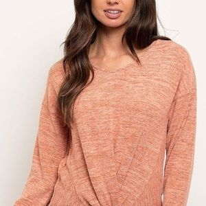 TWIST FRONT ROUND NECK TWO TONE TOP -PEACH